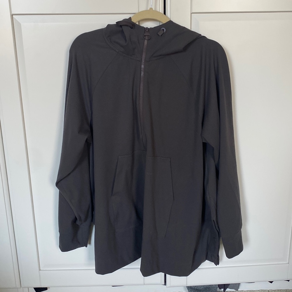 Athleta Charcoal Glacier Handkerchief Poncho M